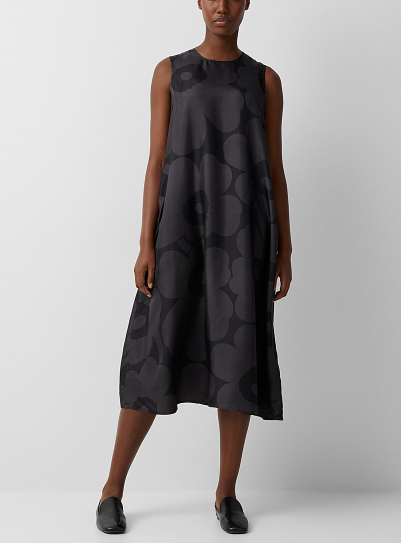 Marimekko: La robe en soie Alyssum Unikko Noir pour femme