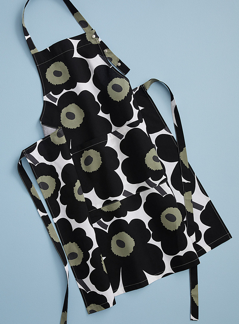 Marimekko Black and White Pieni Unikko apron for women