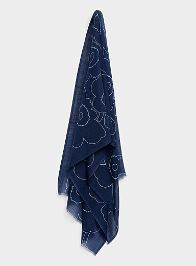 Fiore Piirto Unikko light floral scarf