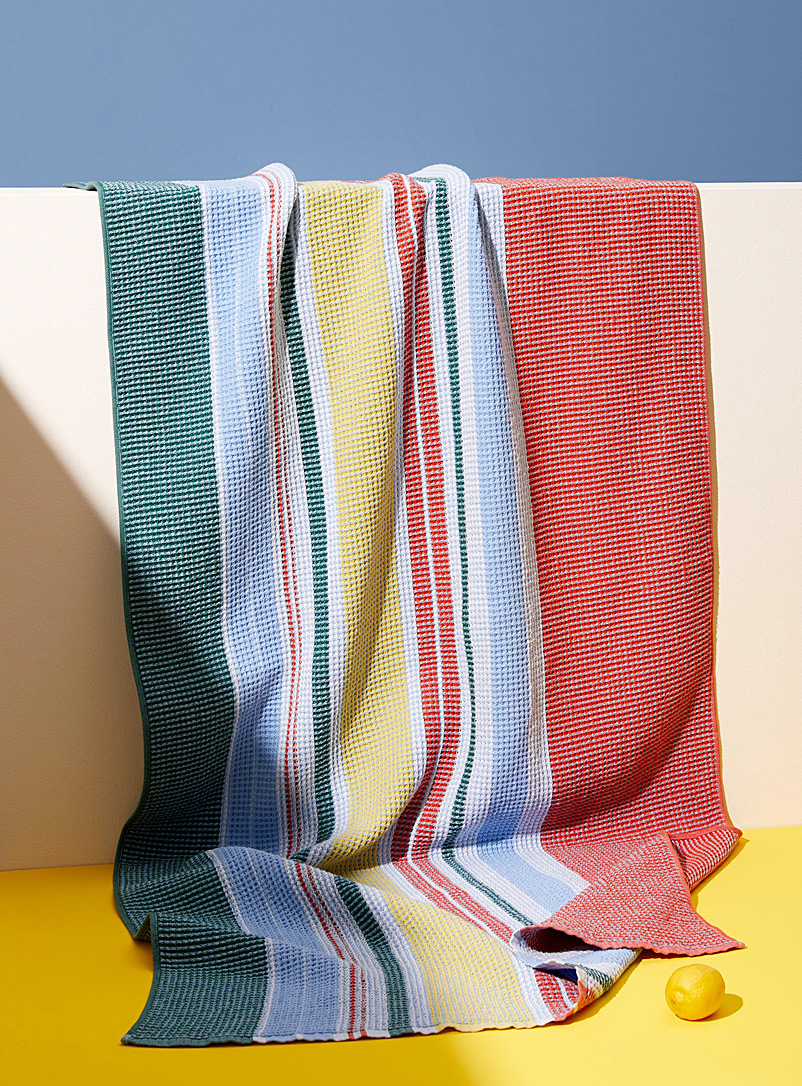 Marimekko Assorted Paraati beach towel for women