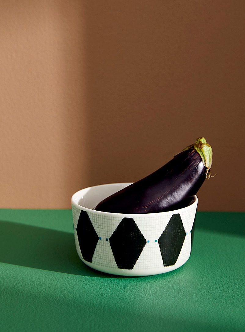 Marimekko Patterned White Oiva Espinela bowl for women
