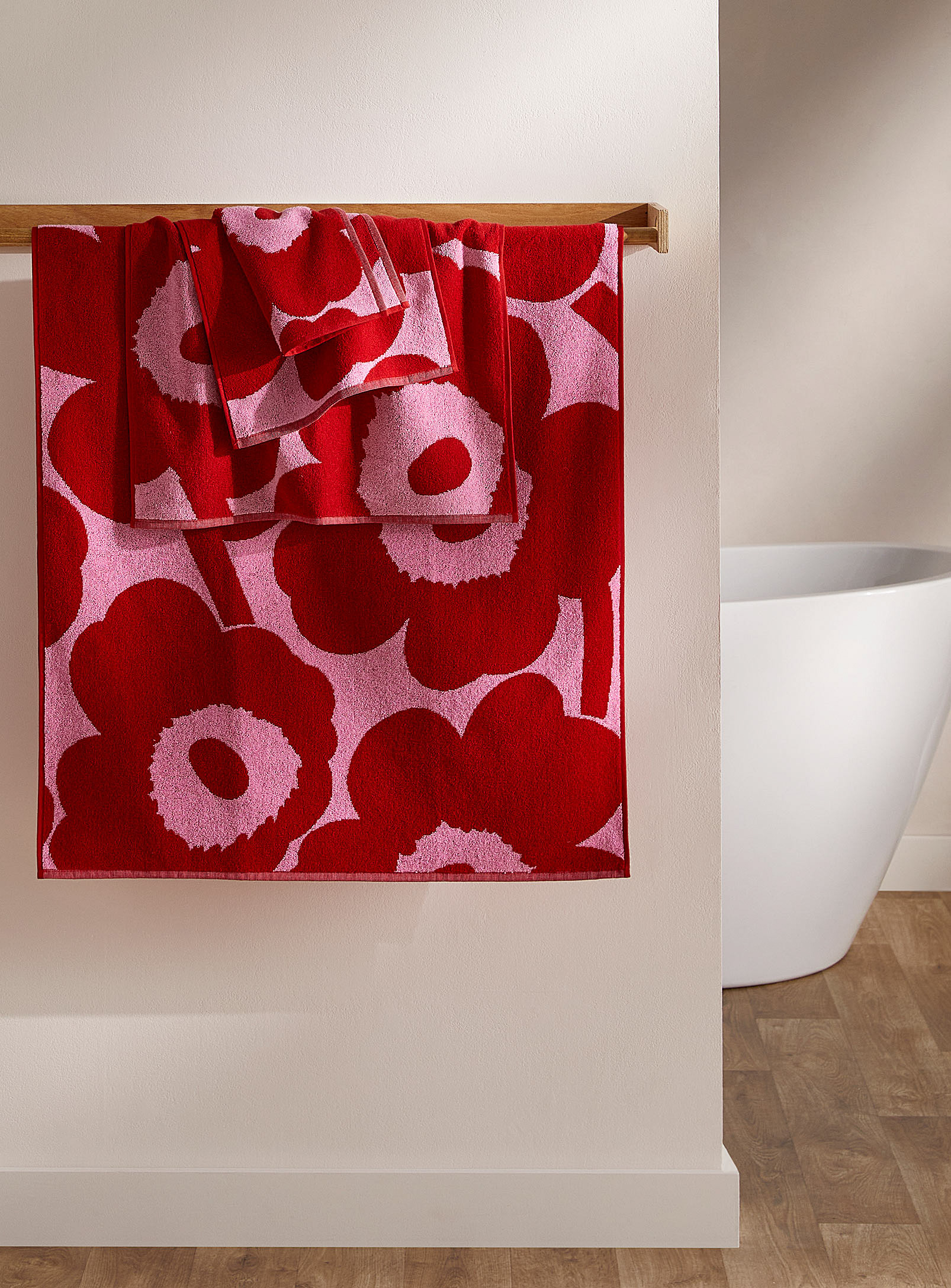 Marimekko Unikko Red Flowers Towels In Patterned Red