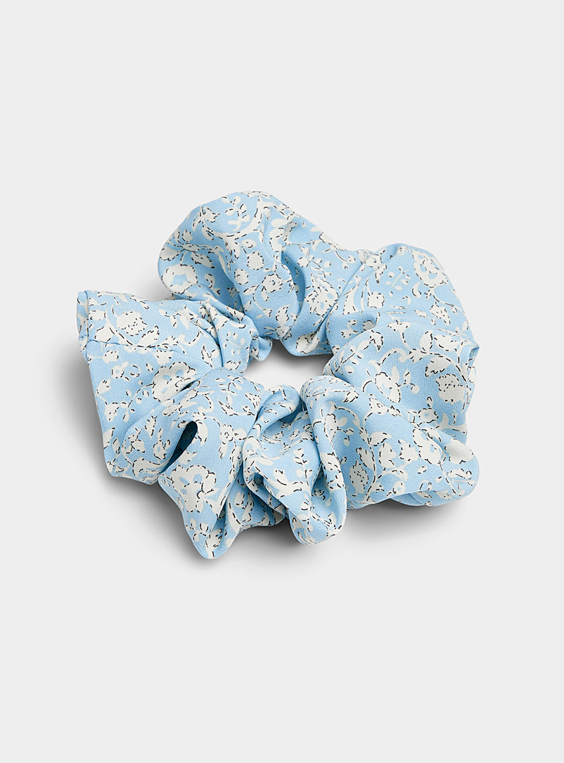 Simons Patterned Blue White flower scrunchie for women