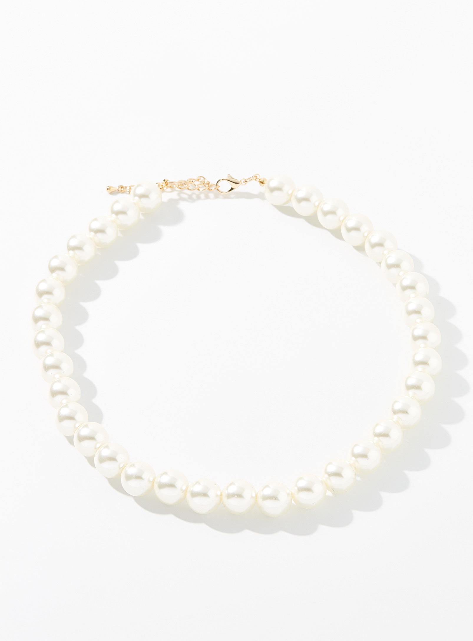 Simons - Women's Oversized glistening pearl necklace