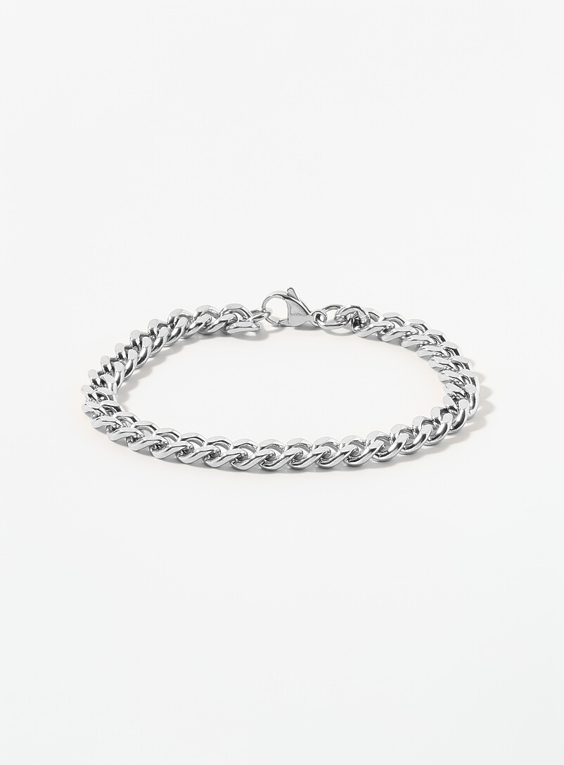 Solid curb-link bracelet product image (primary)