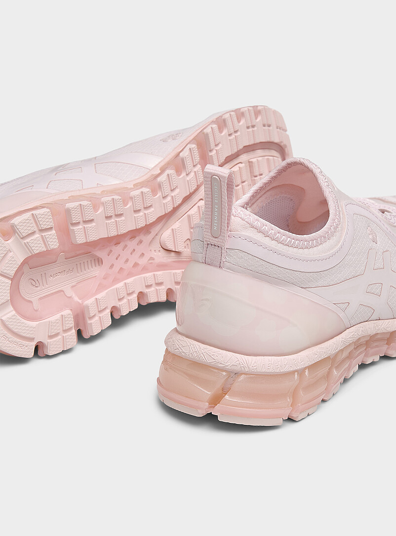 Cecilie Bahnsen x Asics: Le sneaker floral Gel-Quantum 360 Rose pour femme