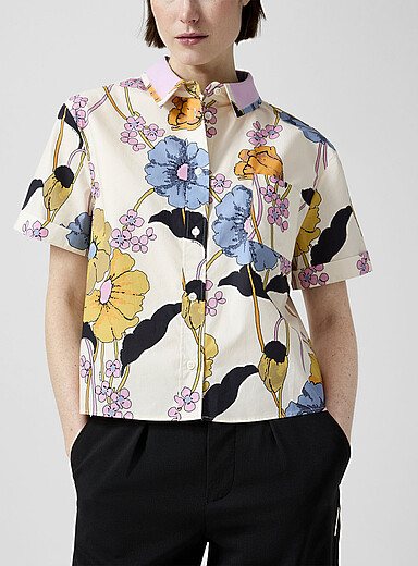 La chemise coupe carr&eacute;e fleurie