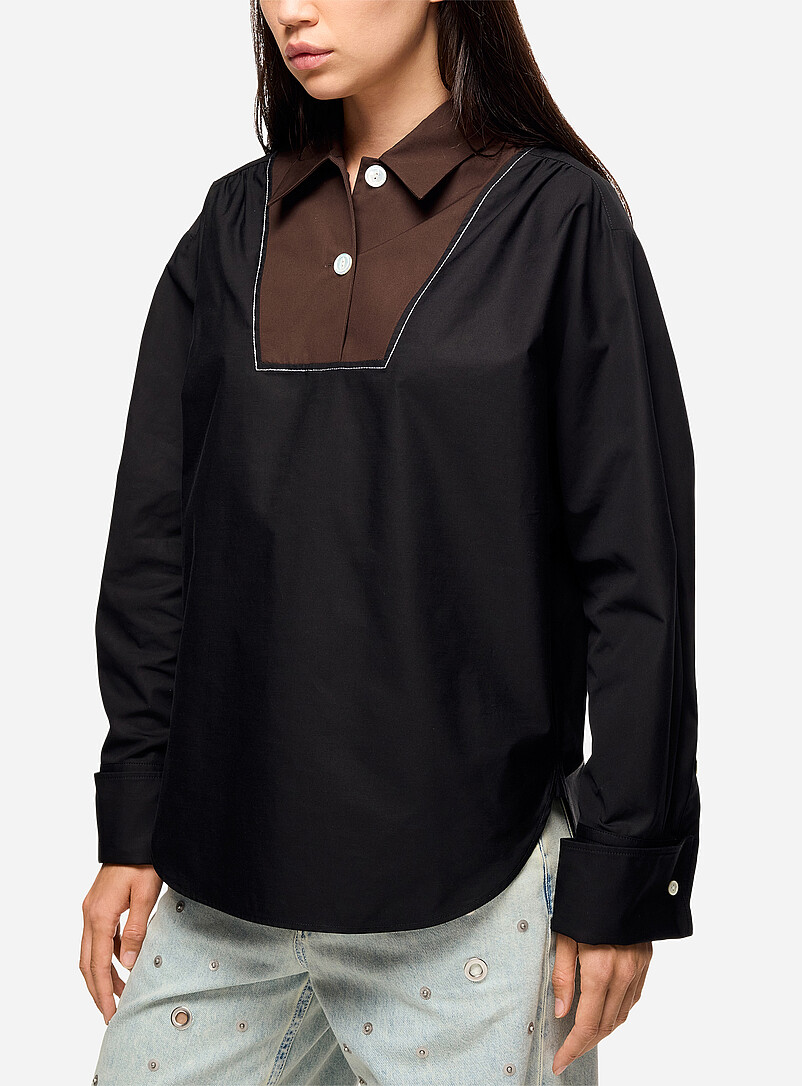 Contrasting shirt collar poplin blouse product image (primary)