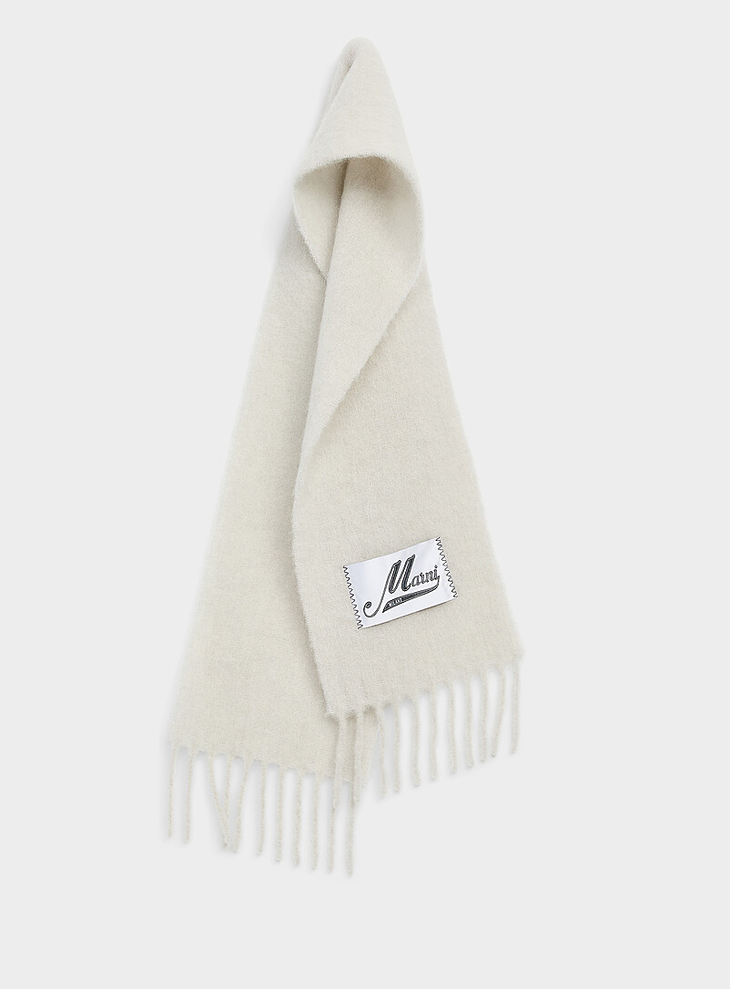 Signature label alpaca scarf product image (primary)