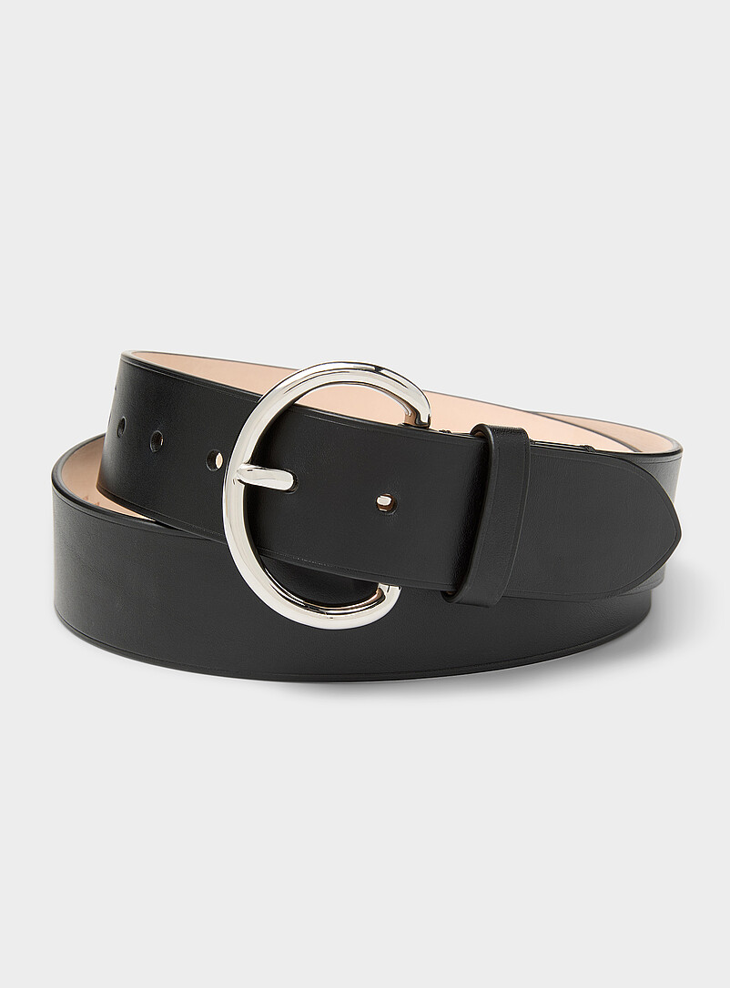 Oversize buckle leather belt product image (primary)