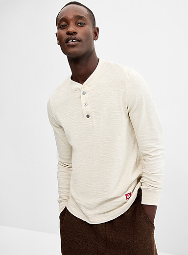 Outclass: Le t-shirt henley jersey irr&eacute;gulier &Eacute;cru - Lin pour homme