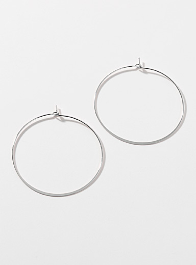 Thin metallic hoop earrings