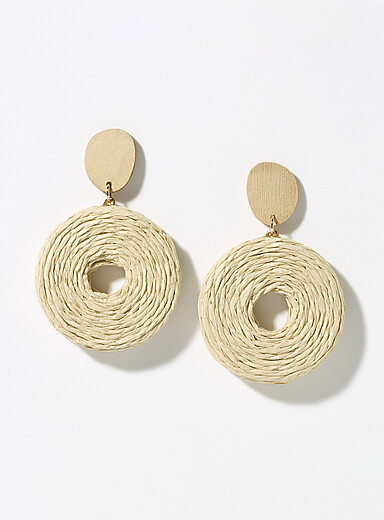 Round wood and raffia earrings