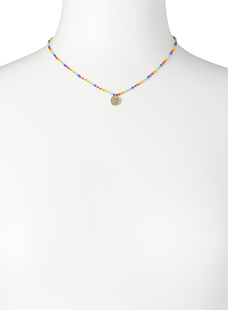 Simons: Le collier m&eacute;daille martel&eacute;e Mauve pour femme