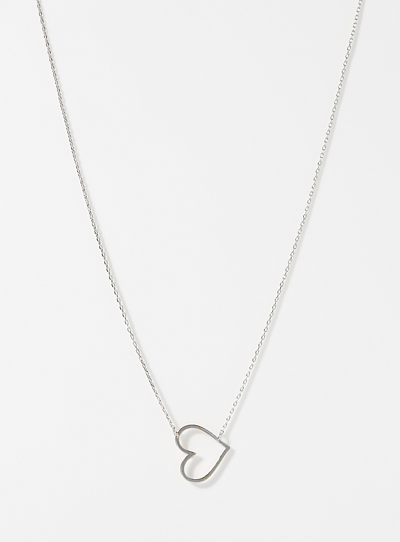 Simons Silver Heart silhouette chain for women