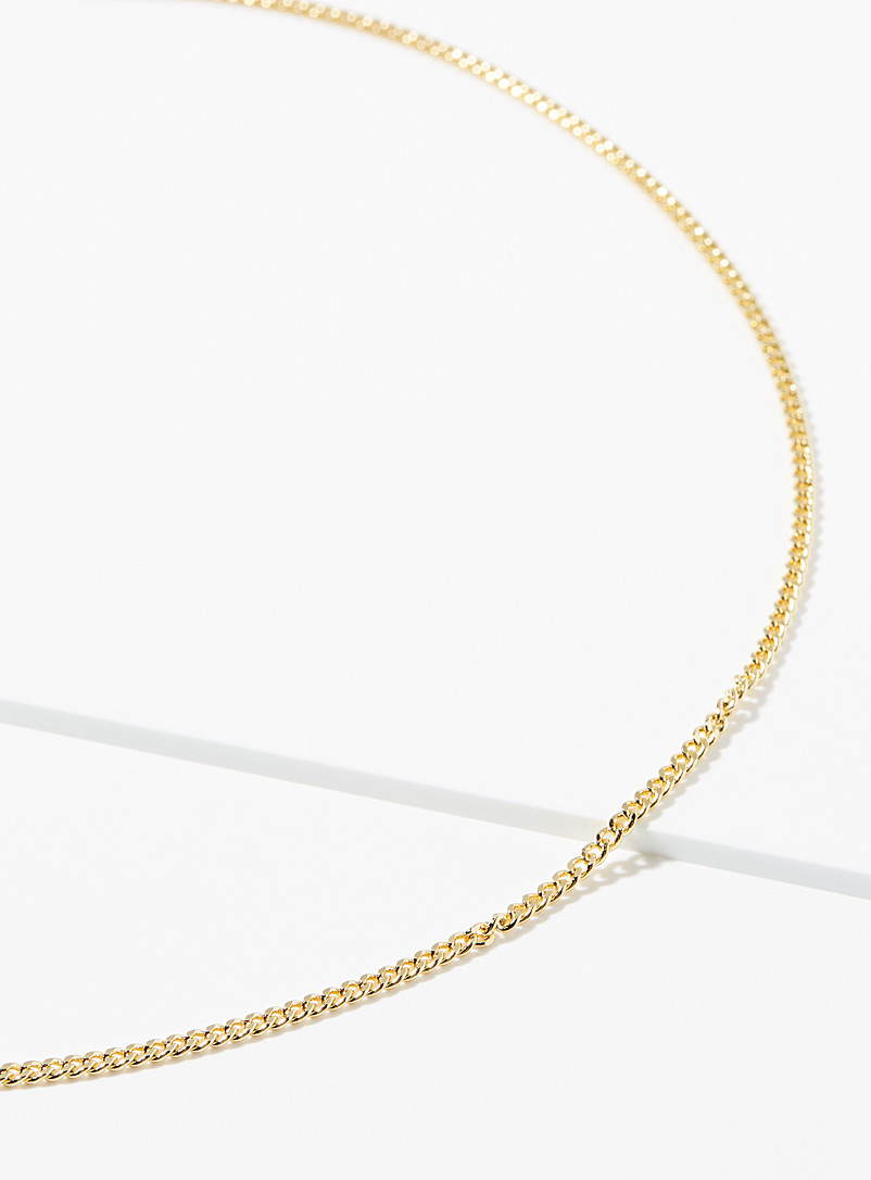 Essential curb-link chain product image (primary)
