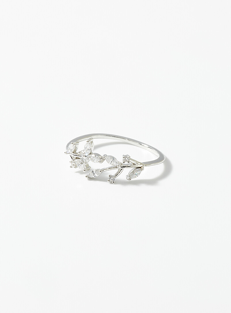 Shimmery leaves ring product image (primary)