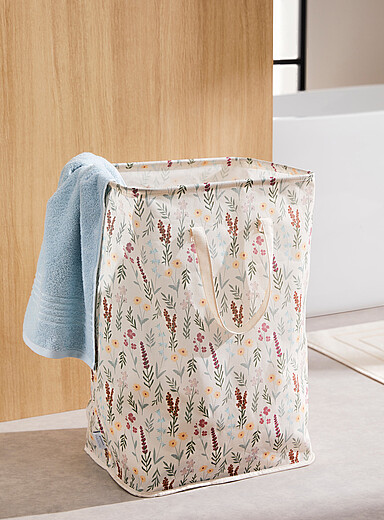 Le panier &agrave; linge fleurs charmantes