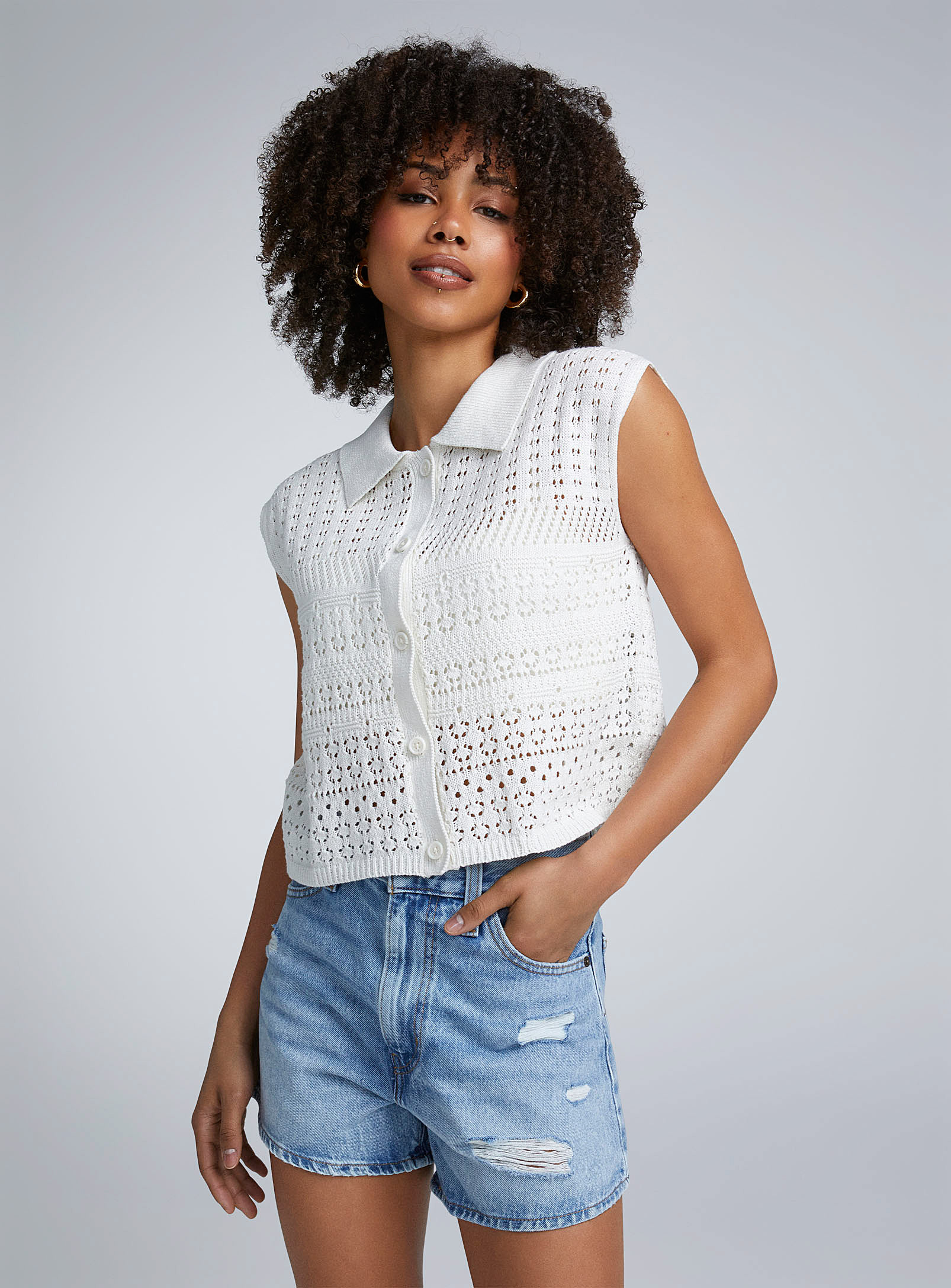 Noisy May Buttoned Openwork Sweater Vest In White