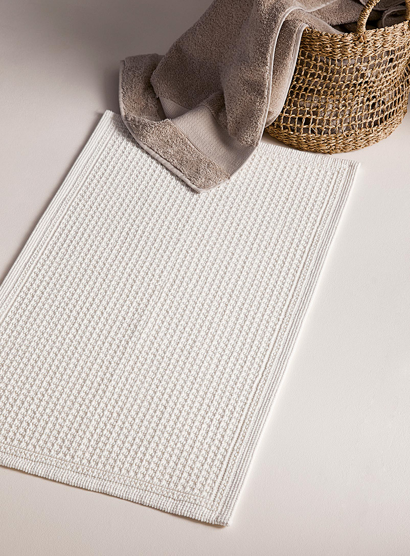 Simons Maison White Bouclé grid bath mat 50 x 80 cm