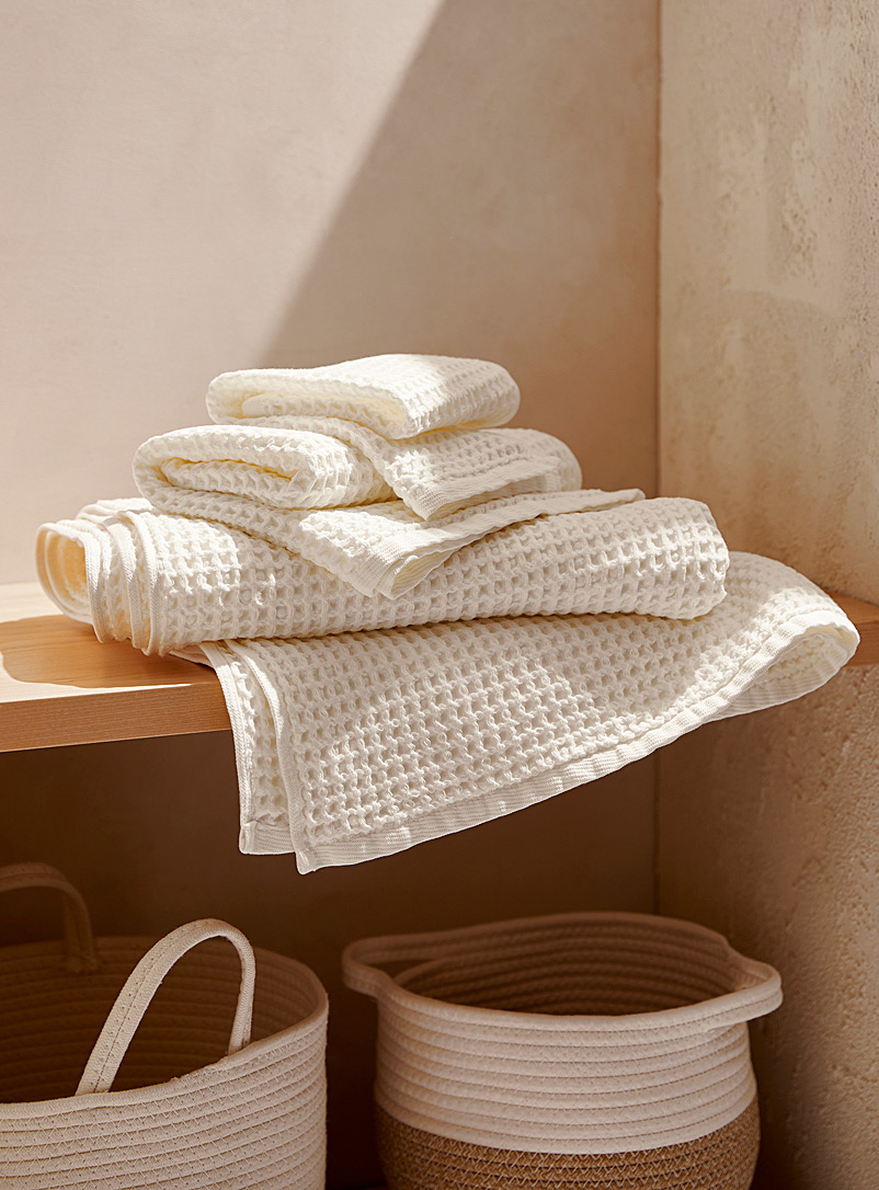Simons Maison White Waffled towels