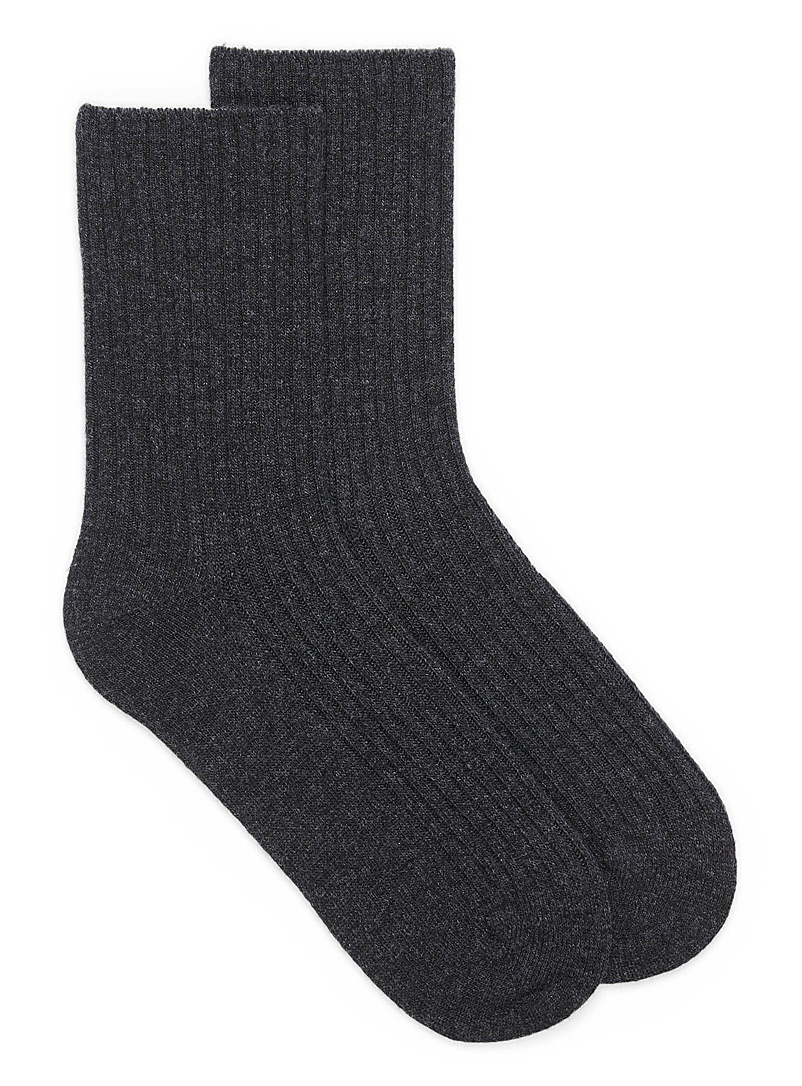 Simons Charcoal Essential knit ankle socks for women
