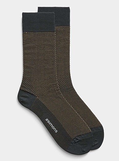 Embossed knit dress socks