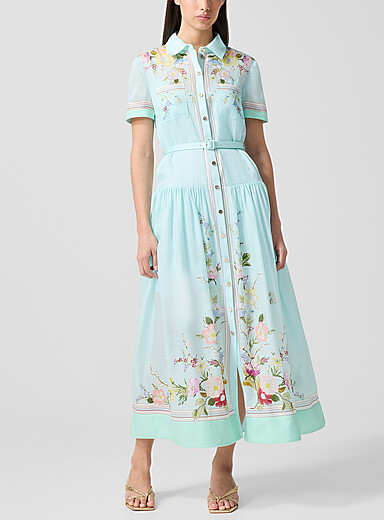 La robe chemise menthe et composition florale