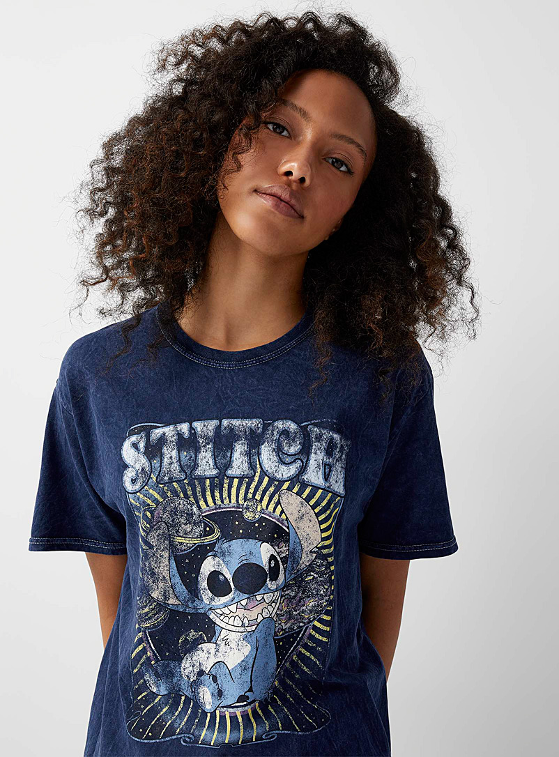 Twik: Le t-shirt délavé Stitch Bleu foncé pour femme