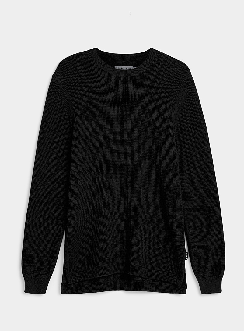 Djab Black Organic cotton longline waffled sweater for men