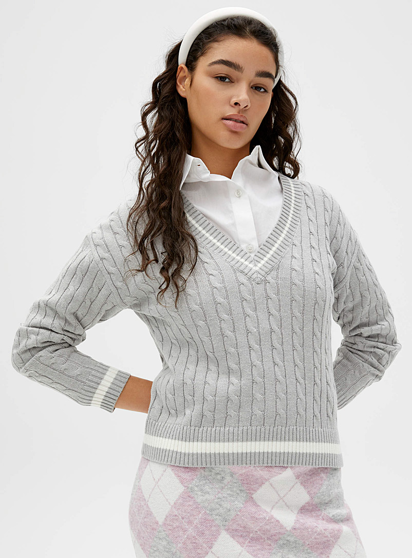 Twik: Le pull tricot torsades à rayures Gris pour femme