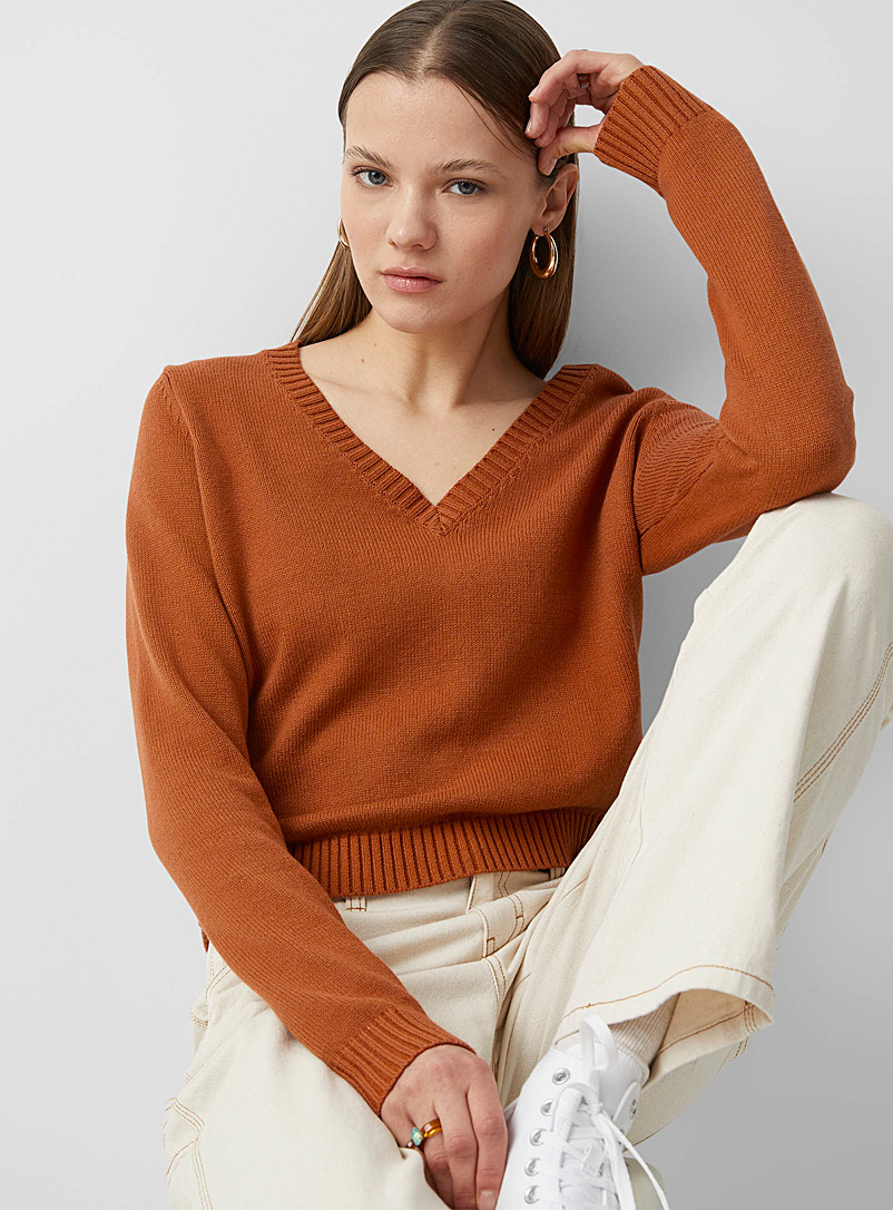 Twik Medium Brown Ribbed trim V-neck sweater for women