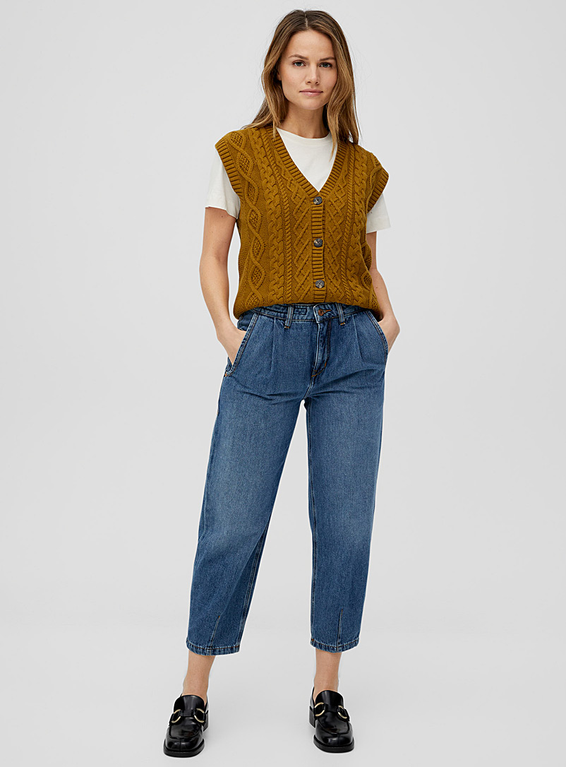 Contemporaine Golden Yellow Cable-knit buttoned sweater vest for women