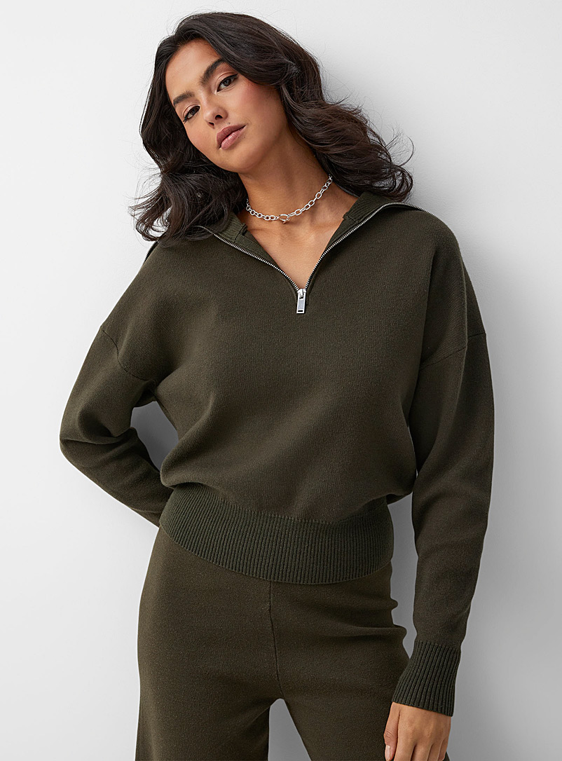 Icône Mossy Green Zippered-collar sweater for women