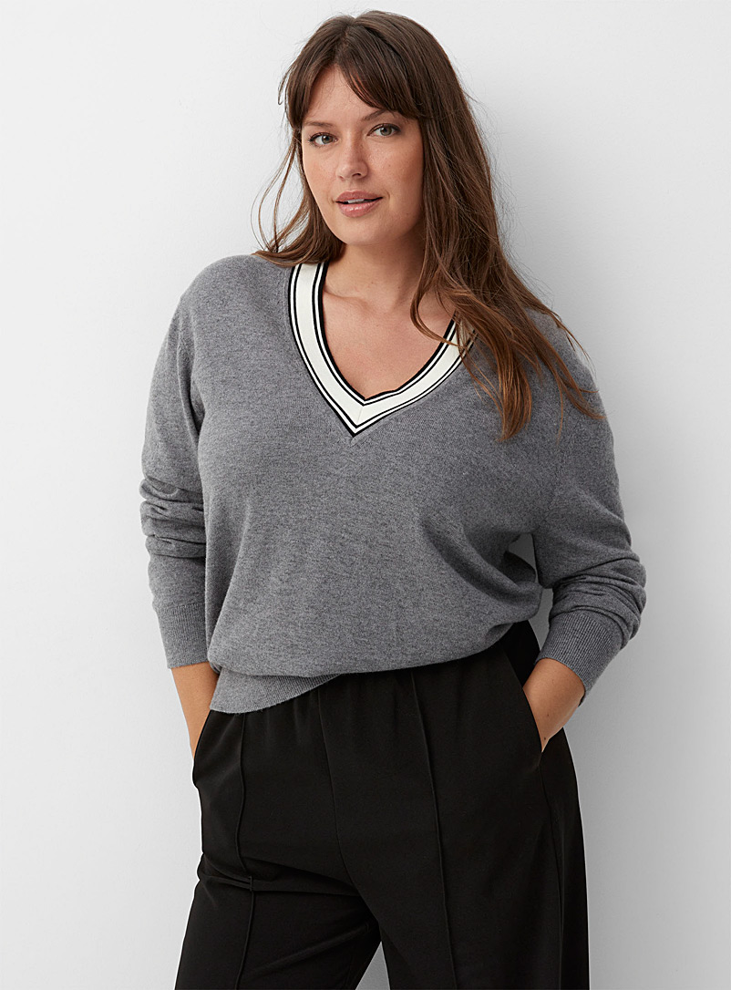 Contemporaine Charcoal Accent V-neck sweater for women