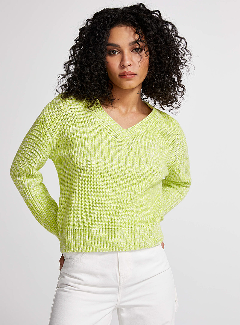 Icône Lime Green Shaker-rib V-neck sweater for women