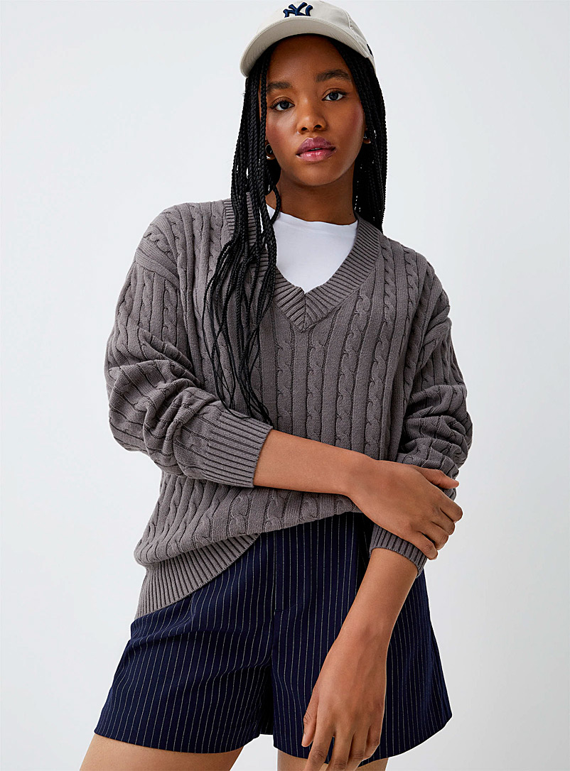 Oversized V-neck cable-knit sweater, Twik