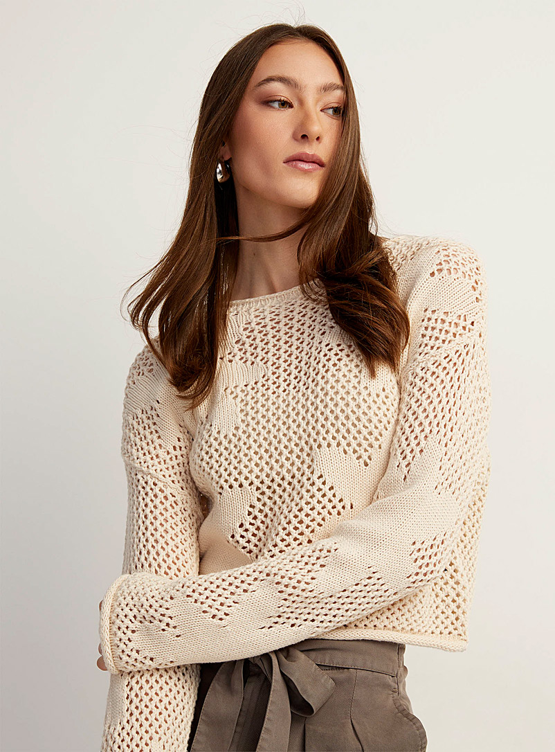 Icône Ivory/Cream Beige Knitted flowers openwork sweater for women