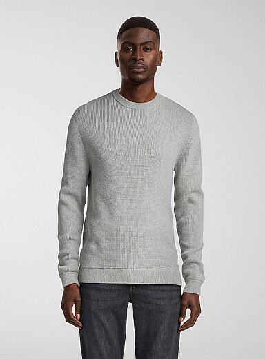 Le chandail tricot gaufr&eacute;