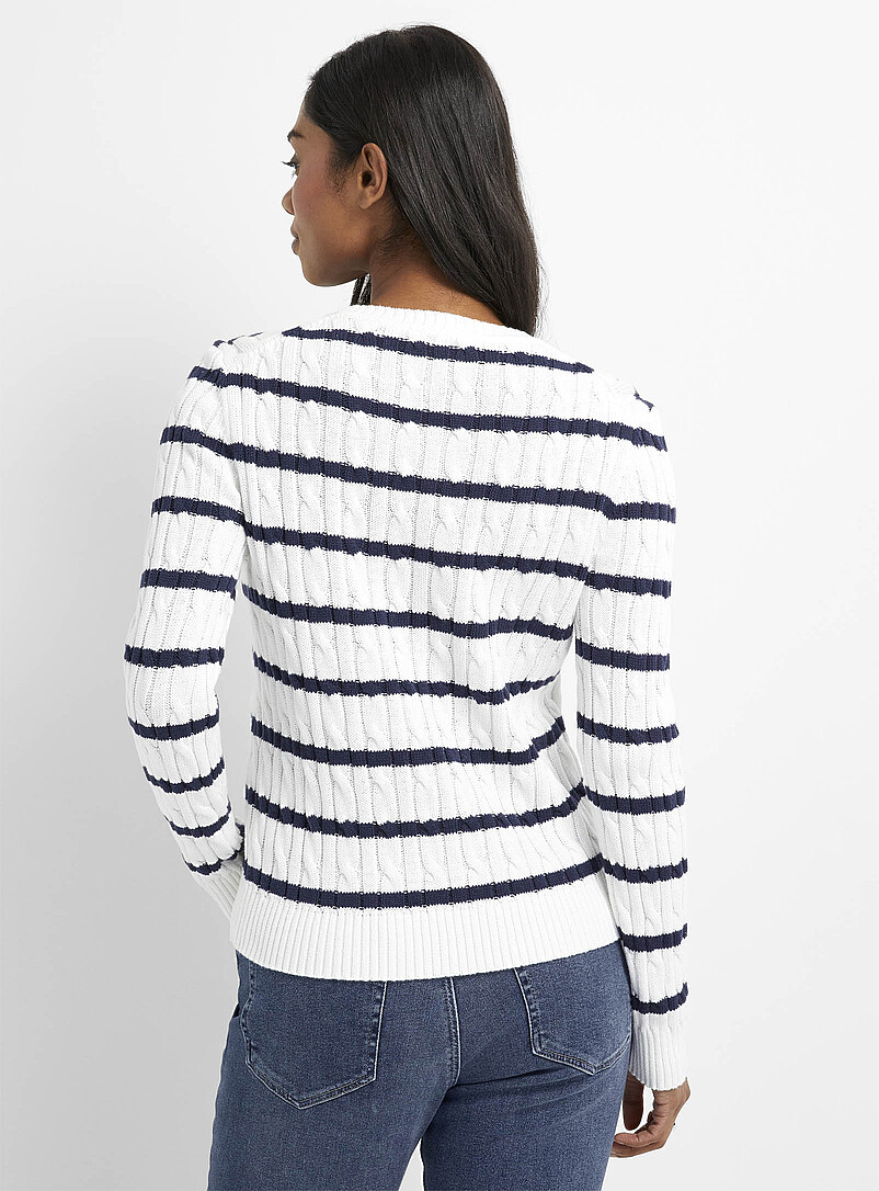 Contemporaine: Le chandail c&acirc;bles coton retransform&eacute; Blanc &agrave; motifs pour femme