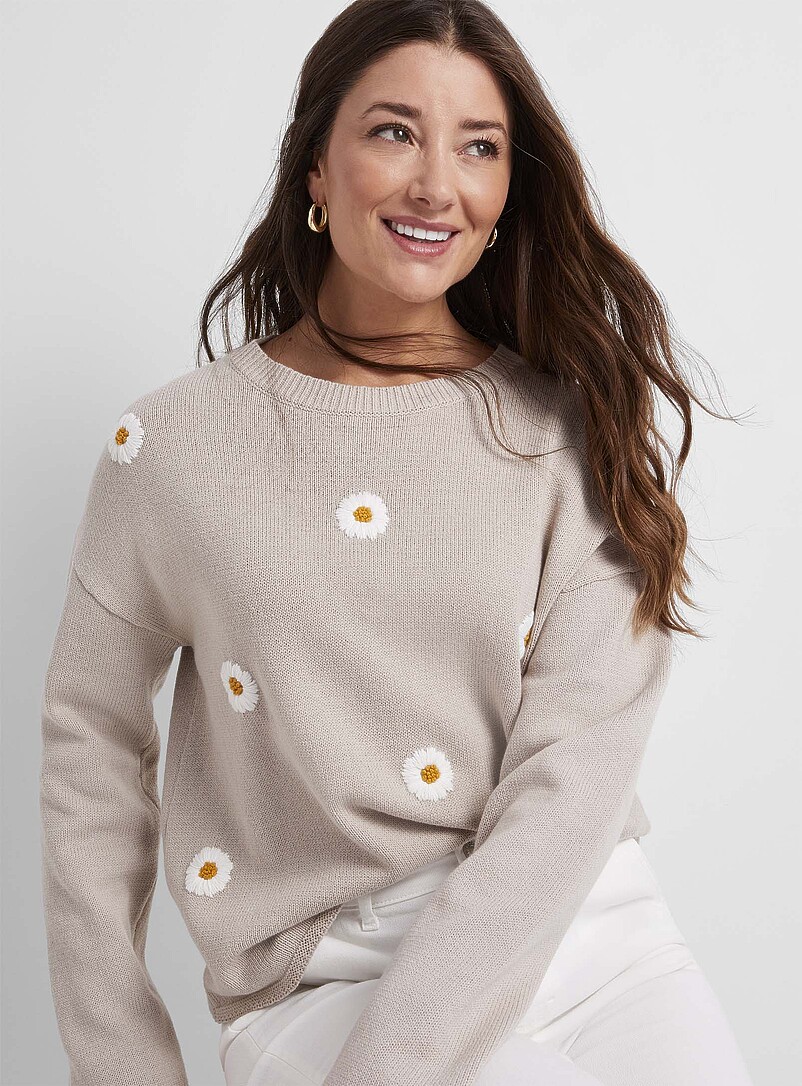 Striped & Patterned Sweaters for Women | Simons Canada