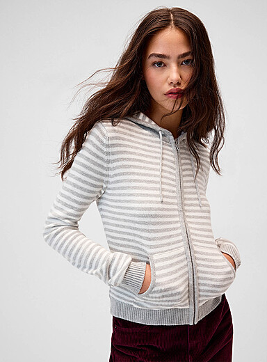 Le cardigan zipp&eacute; rayures et capuche