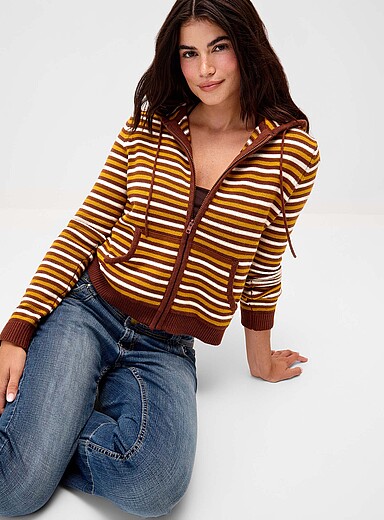 Le cardigan zipp&eacute; rayures et capuche