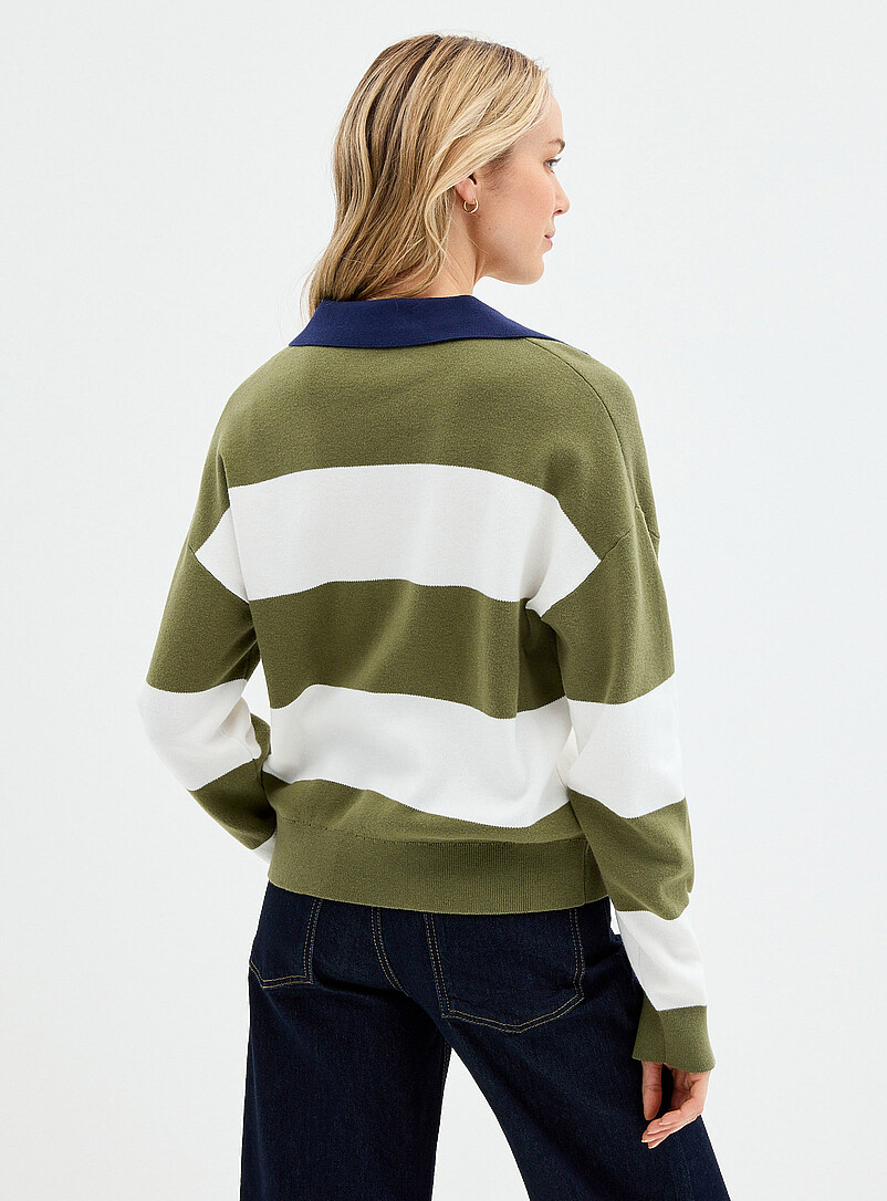 Contemporaine: Le chandail col Johnny rayures rugby Vert &agrave; motifs pour femme