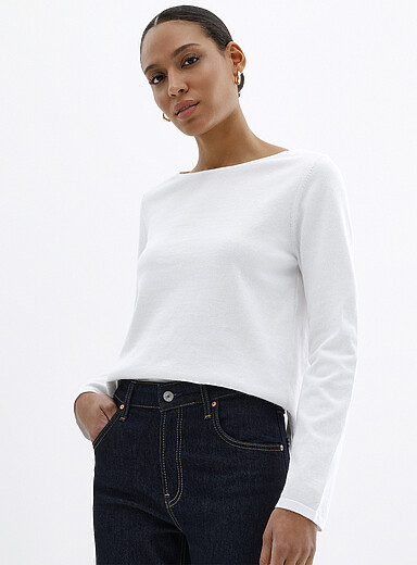 Fine-knit boat-neck sweater