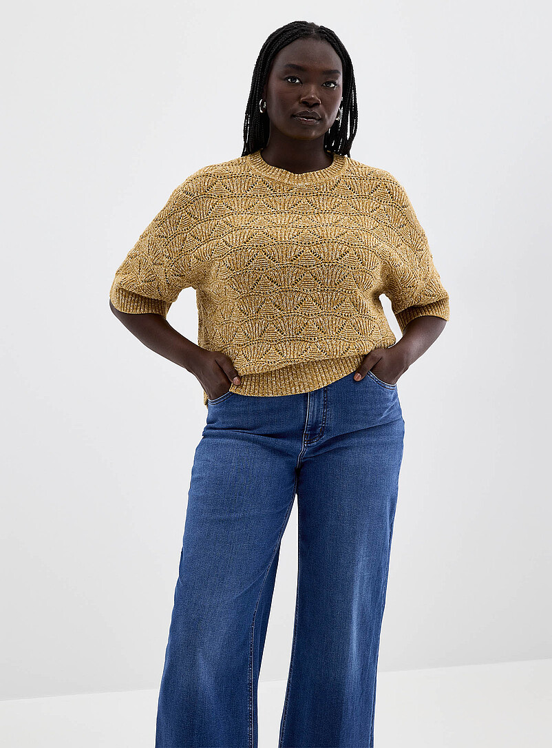 Contemporaine: Le chandail carr&eacute; ajour&eacute; maille bicolore Blanc cass&eacute; pour femme
