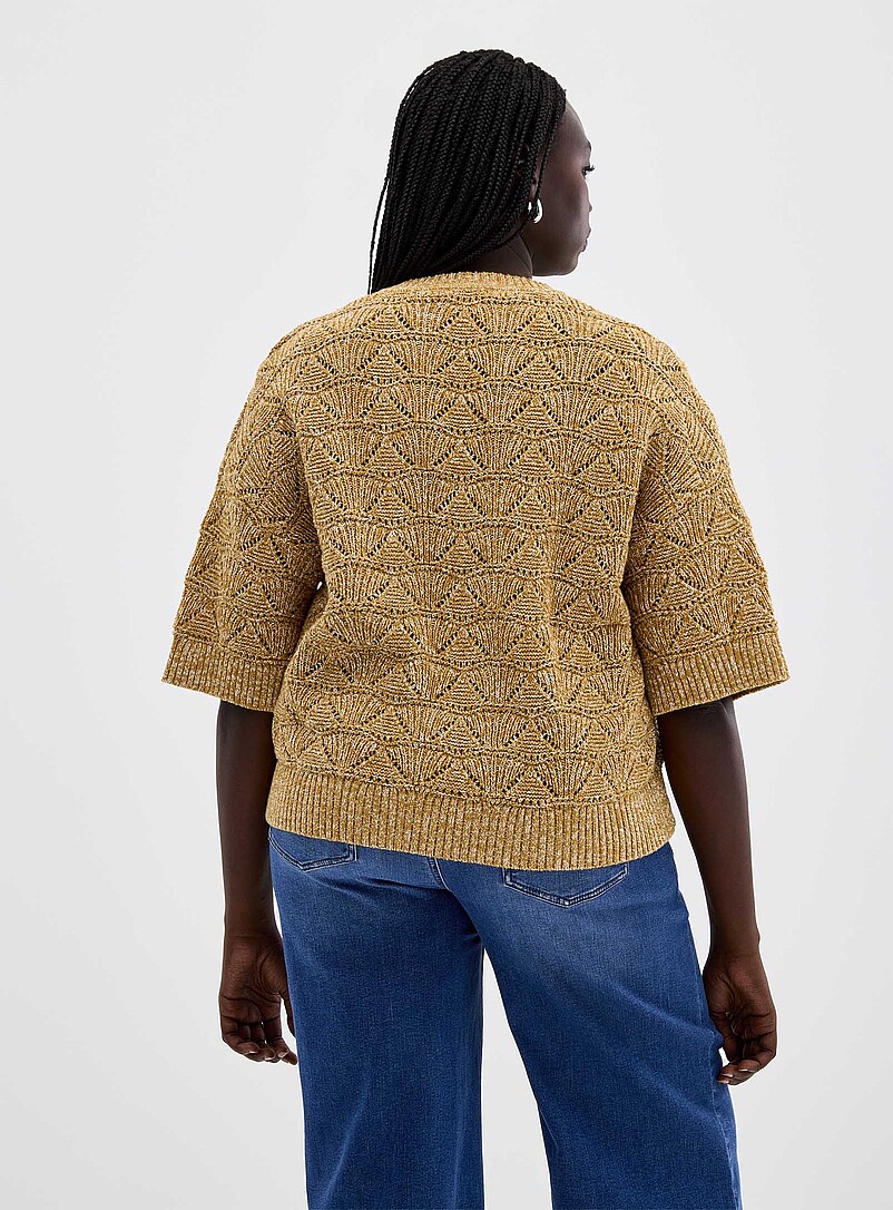 Contemporaine: Le chandail carr&eacute; ajour&eacute; maille bicolore Blanc cass&eacute; pour femme