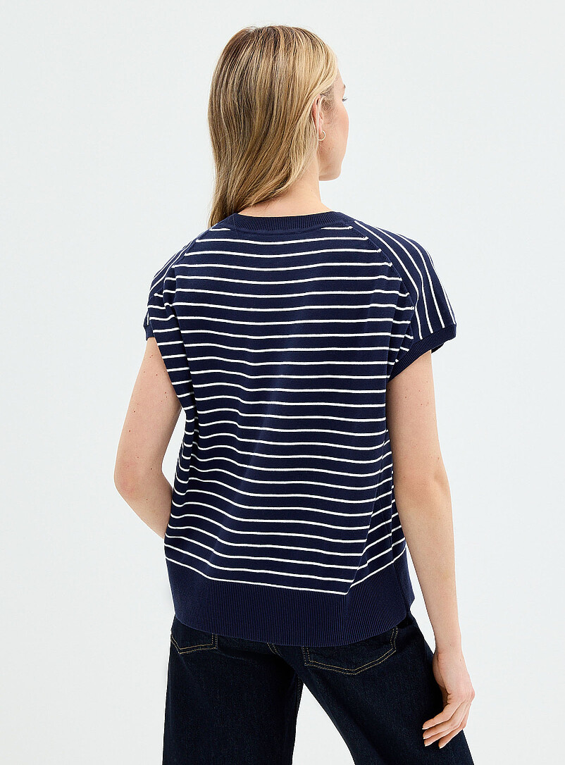 Contemporaine: Le chandail ray&eacute; manches cape pur coton Rouge &agrave; motifs pour femme