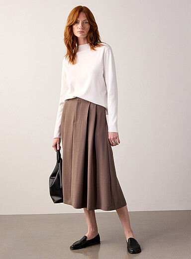 Le chandail fin tricot col montant