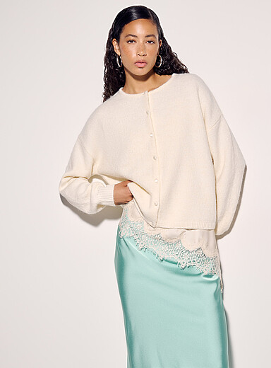 Ic&ocirc;ne Off White Satiny buttons soft cardigan for women